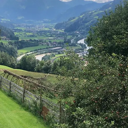 Kendlbacher شقة *